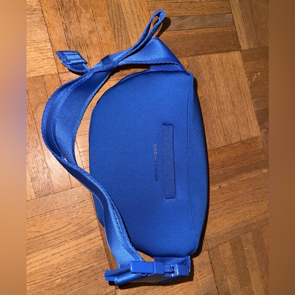 Dagne Dover Ace Fanny pack in deep sea blue - Picture 5 of 15